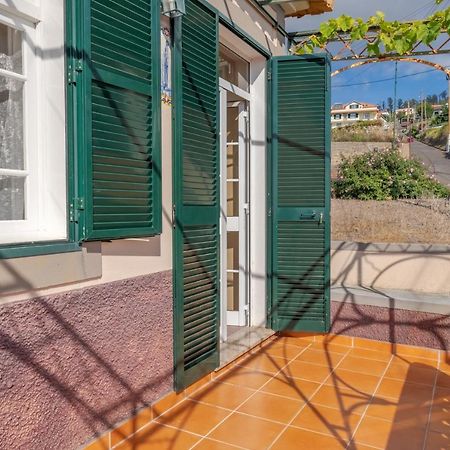 Cozy Villa Flora By Hr Madeira Estreito Da Calheta Esterno foto