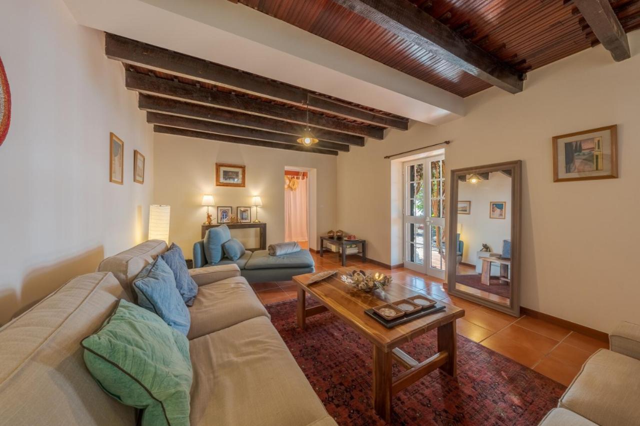 Cozy Villa Flora By Hr Madeira Estreito Da Calheta Esterno foto